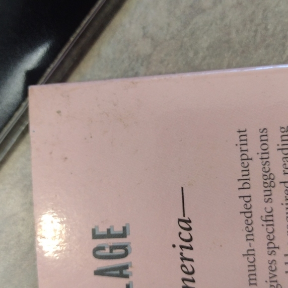 Signed copy crisis in the village by Robert Franklin - Picture 4 of 8